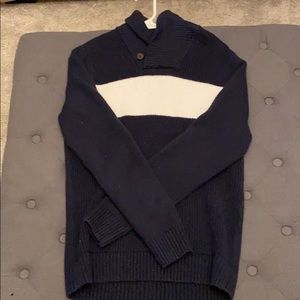Old Navy sweater
